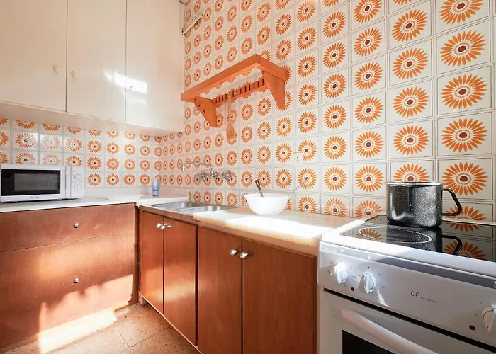 1 Llado Pl Apartment